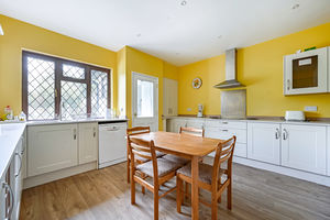 Kitchen- click for photo gallery